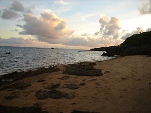 夕日のビーチ.jpg